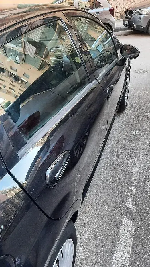 Usata Fiat Punto Evo 75 CV (55 kW) 2010 Nero Utilitaria
