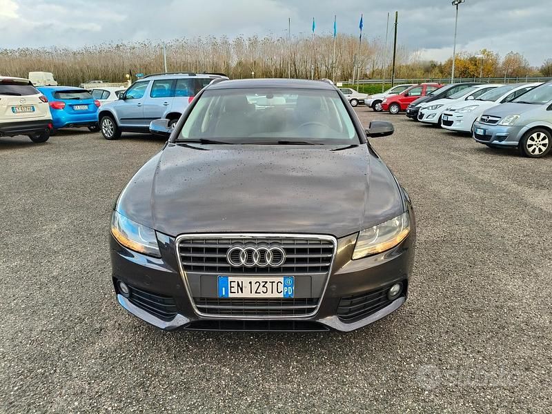 Usata Audi A4 Ambiente 120 CV (88 kW) 2012 Nero Station wagon