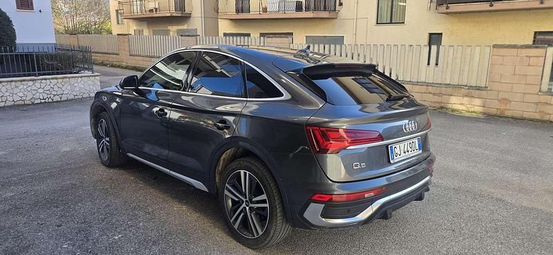 Usata Audi Q5 Sportback S-Line 204 CV (150 kW) 2022 Grigio SUV