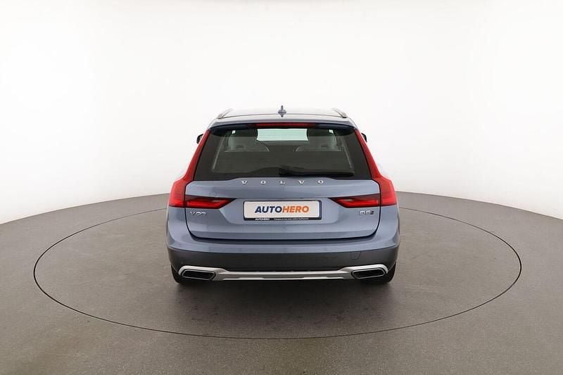 Usata Volvo V90 CC Pro 235 CV (172 kW) 2018 Blu Station wagon