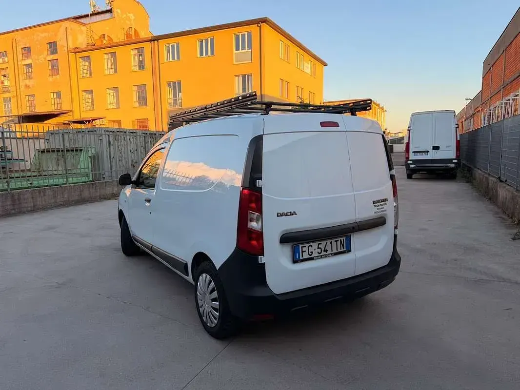 Usata Dacia Dokker Essentiel 102 CV (75 kW) 2016 Bianco Monovolume