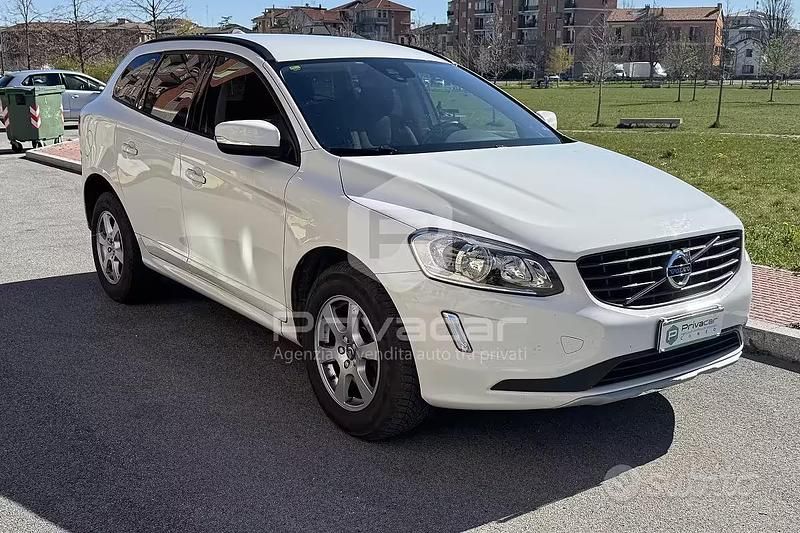 Usata Volvo XC60 Momentum 150 CV (110 kW) 2016 Bianco SUV