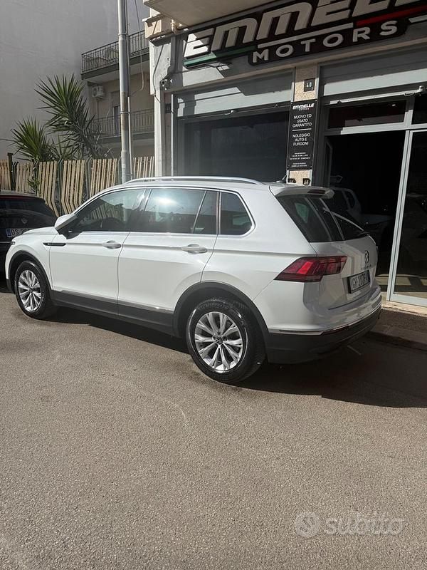 Usata VW Tiguan Life 150 CV (110 kW) 2021 Bianco SUV