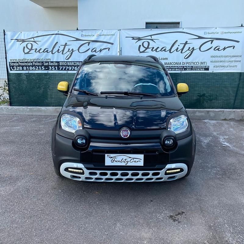 Usata Fiat Panda Cross Cross 70 CV (51 kW) 2025 Nero Utilitaria