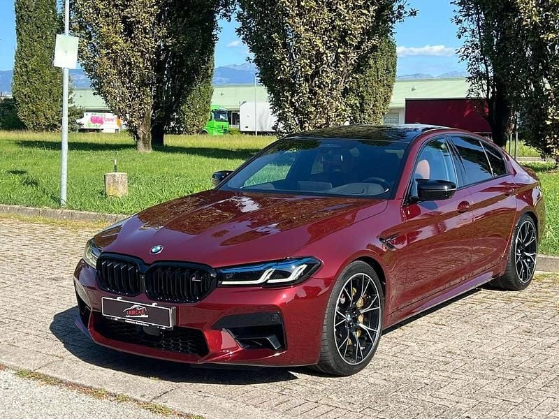 Usata BMW M5 Competition Edition 625 CV (459 kW) 2024 Rosso ciliegia perlato Berlina