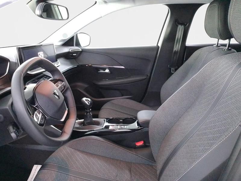 Usata Peugeot 208 Allure 101 CV (74 kW) 2025 Argento Utilitaria