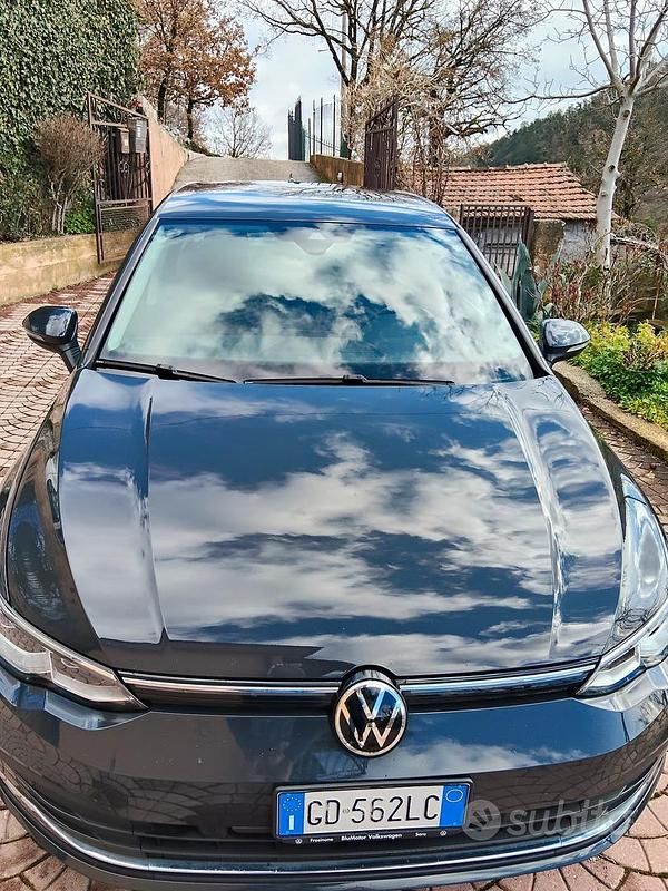 Usata VW Golf VIII Style 115 CV (84 kW) 2020 Blu Berlina