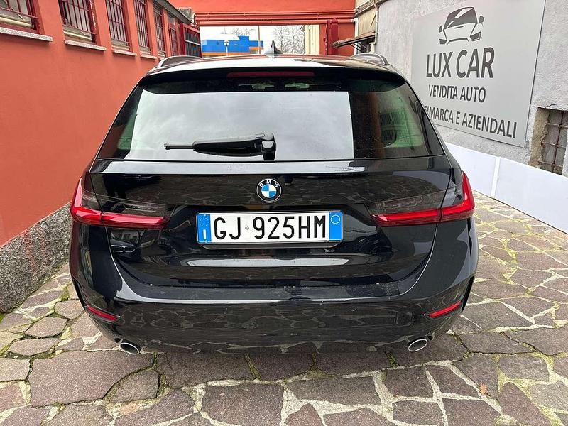 Usata BMW 316 Advantage 122 CV (89 kW) 2022 Nero Station wagon