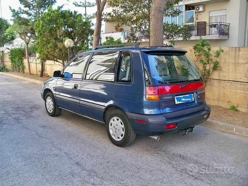 Usata Mitsubishi Space Runner 1992 Blu Monovolume