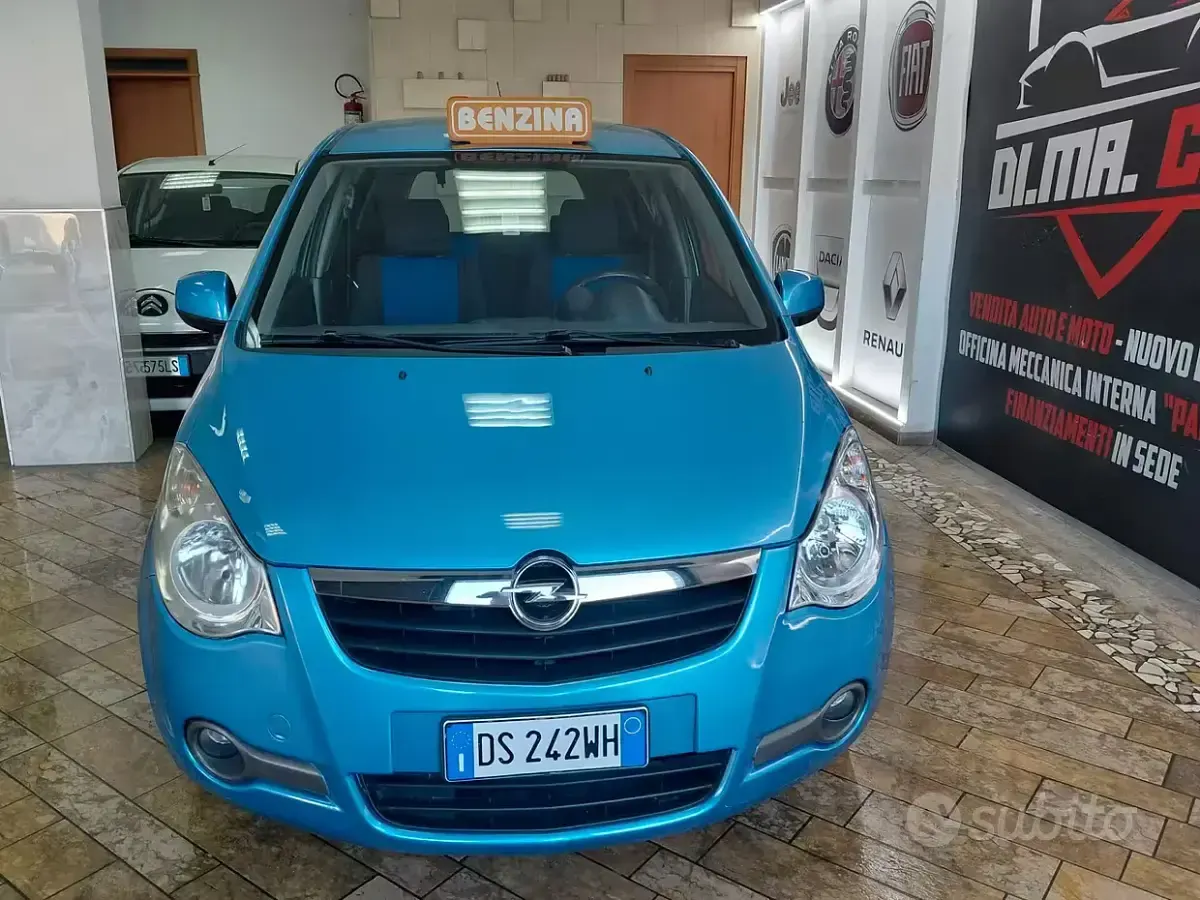 Usata Opel Agila Enjoy 68 CV (50 kW) 2008 Bluazzurro Utilitaria