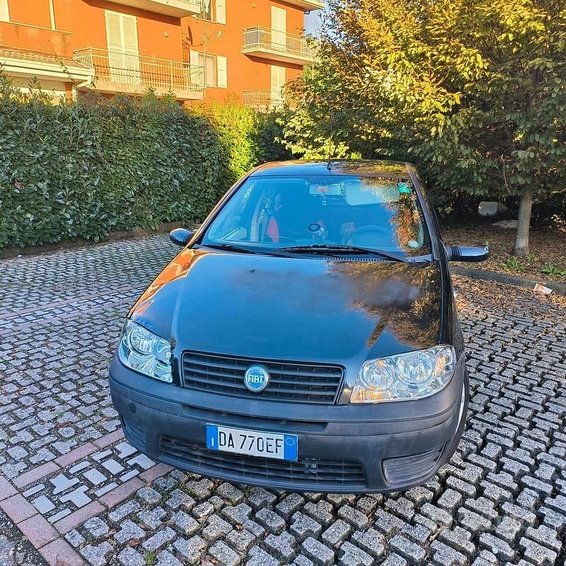 Usata Fiat Punto 2004 Utilitaria