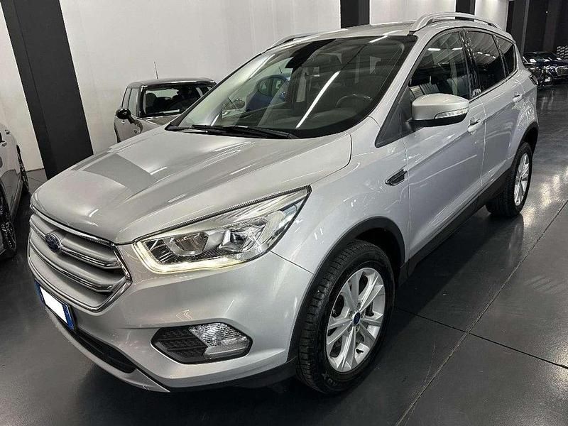 Usata Ford Kuga Titanium 120 CV (88 kW) 2018 Argento metallizzato SUV