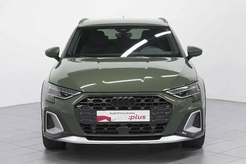 Usata Audi A3 Sportback Advanced 204 CV (150 kW) 2025 Verde Utilitaria