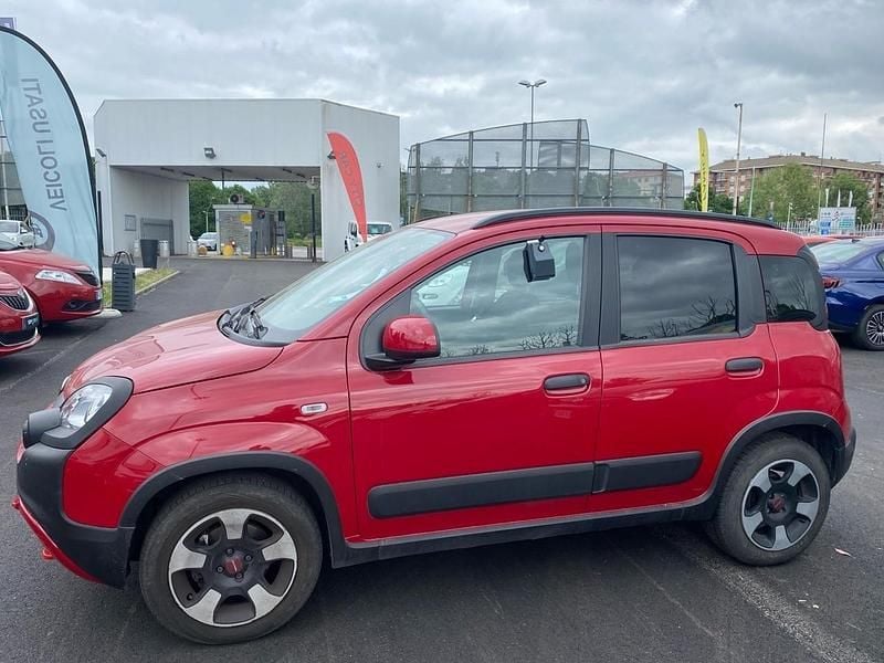 Usata Fiat Panda Cross Cross 70 CV (51 kW) 2024 Rosso Utilitaria
