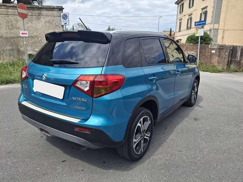 Usata Suzuki Vitara 120 CV (88 kW) 2015 Turchese caraibi tetto nero SUV