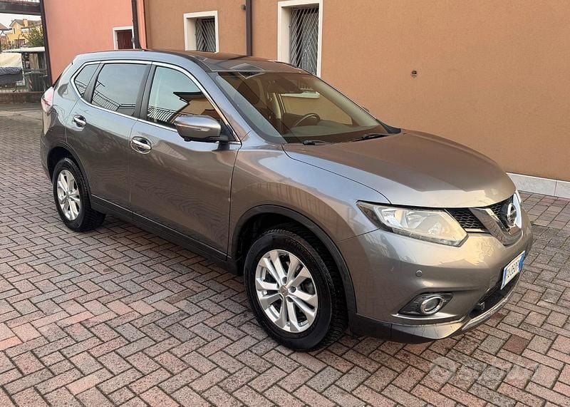 Usata Nissan X-Trail Acenta 131 CV (96 kW) 2015 Grigio SUV