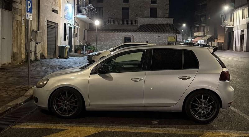 Usata VW Golf VI Trendline 110 CV (80 kW) 2009 Utilitaria