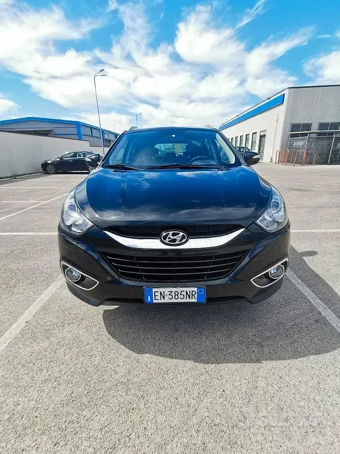 Usata Hyundai ix35 Comfort 136 CV (100 kW) 2013 Nero SUV