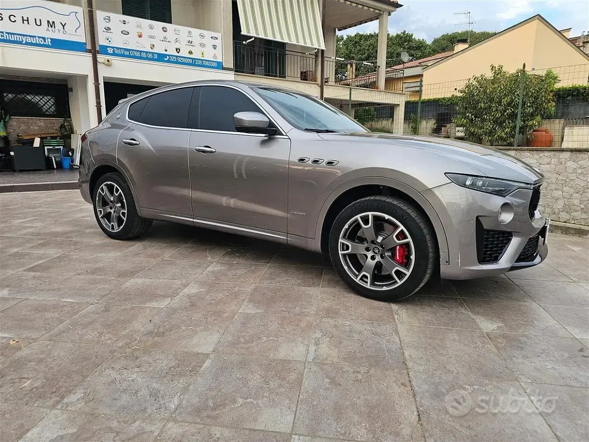 Usata Maserati GranSport 350 CV (257 kW) 2021 Grigio Station wagon
