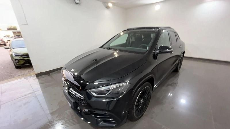 Nuova Mercedes GLA35 AMG AMG line 149 CV (109 kW) 2026 Nero SUV