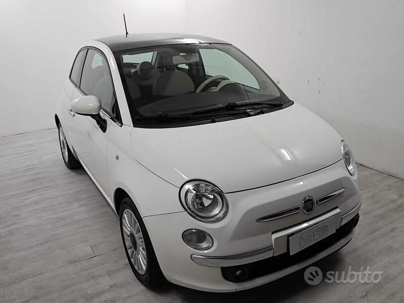 Usata Fiat 500 Lounge 69 CV (50 kW) 2013 Bianco Utilitaria