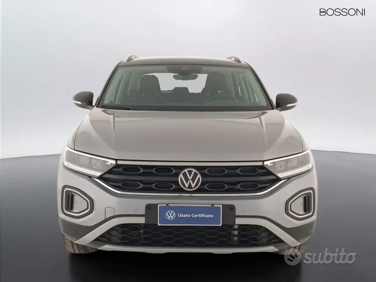 Usata VW T-Roc Life 150 CV (110 kW) 2024 Grigio SUV