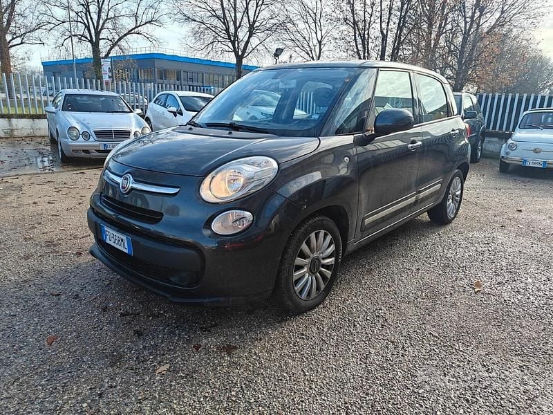 Grigio Usata 2016 Fiat 500L Pop Star Monovolume | 5900 € (Buon prezzo) - Immagine 1/4