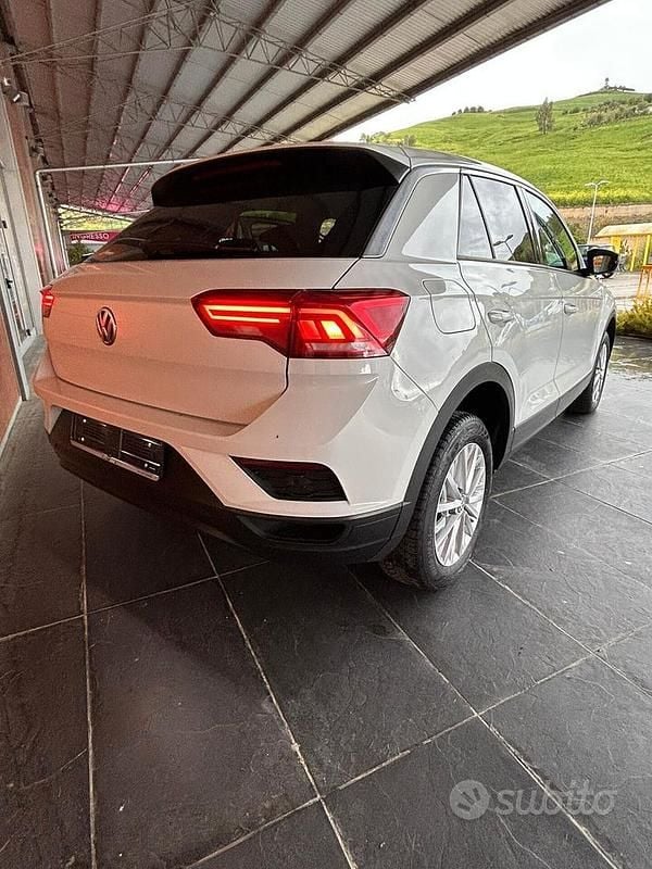 Usata VW T-Roc 115 CV (84 kW) 2019 Bianco SUV