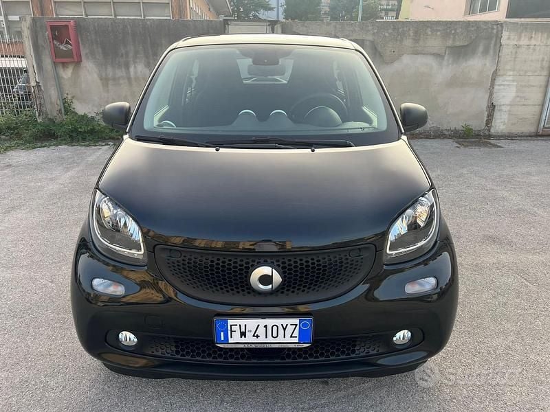 Usata Smart ForFour 2019 Nero Utilitaria