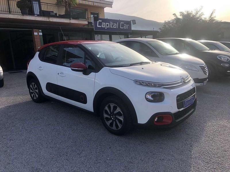 Bianco Usata 2017 Citroën C3 PureTech Due volumi | 7600 € (Buon prezzo) - Immagine 1/4