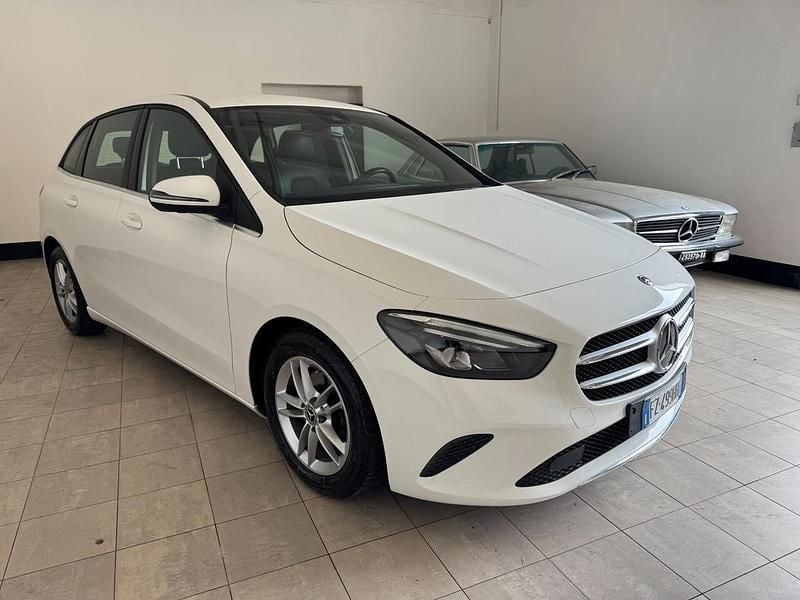 Usata Mercedes B180 136 CV (100 kW) 2019 Bianco Utilitaria