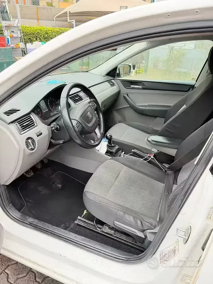 Usata Seat Toledo 105 CV (77 kW) 2013 Bianco Utilitaria