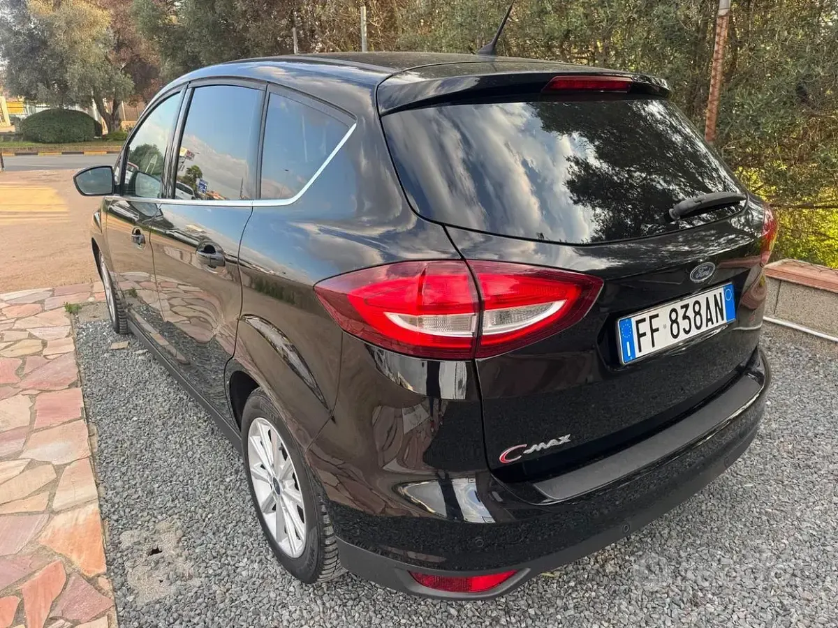 Begagnad Ford C-MAX Titanium 120 HK (88 kW) 2016 Svart Minibuss