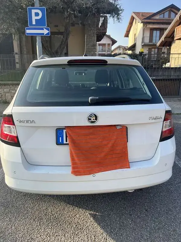 Usata Skoda Fabia Ambition 90 CV (66 kW) 2015 Bianco Station wagon