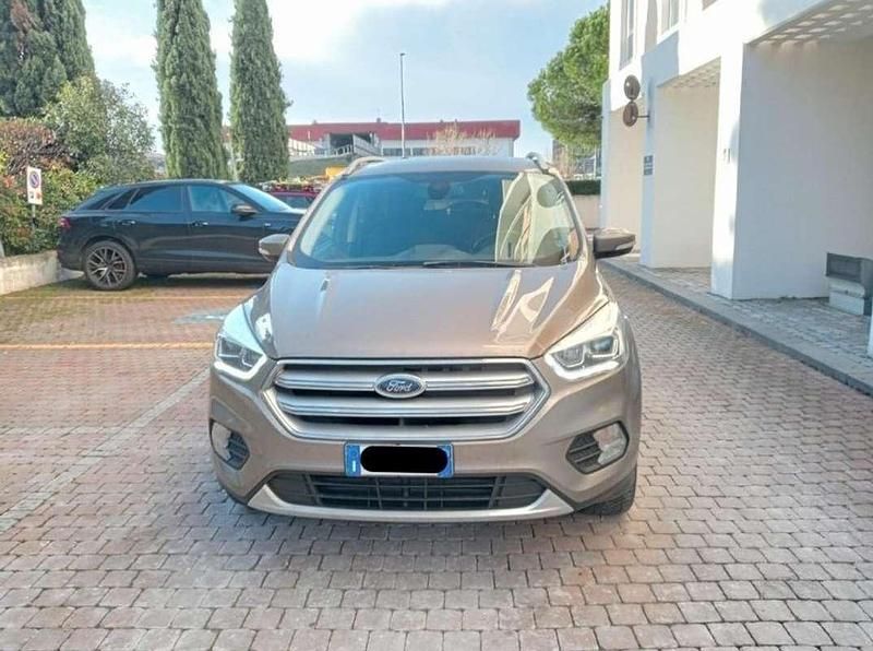 Usata Ford Kuga Individual 120 CV (88 kW) 2019 SUV