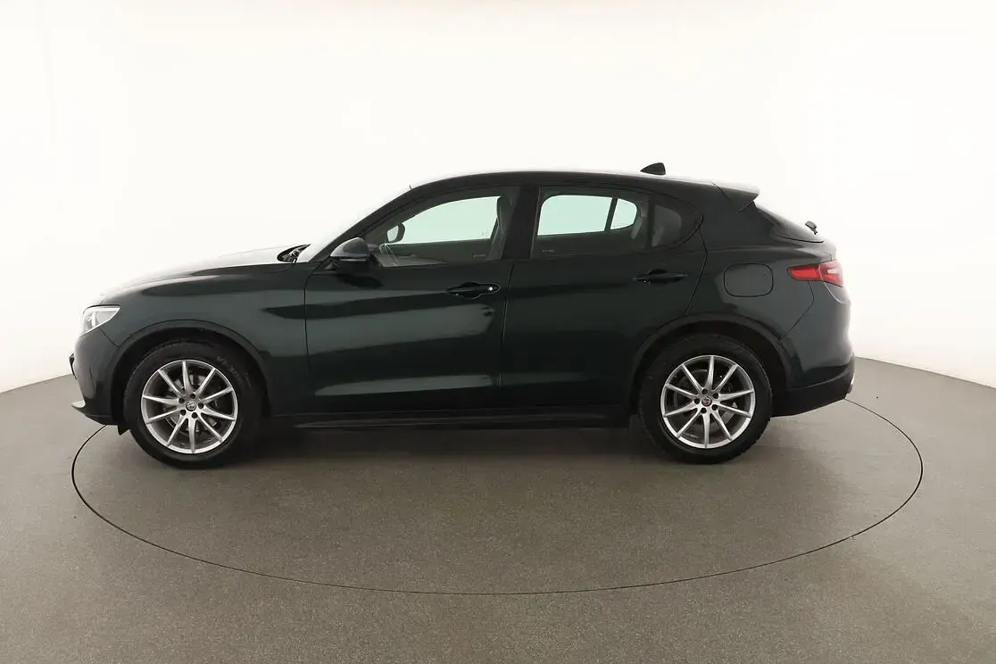Usata Alfa Romeo Stelvio Executive 190 CV (139 kW) 2021 Verde SUV