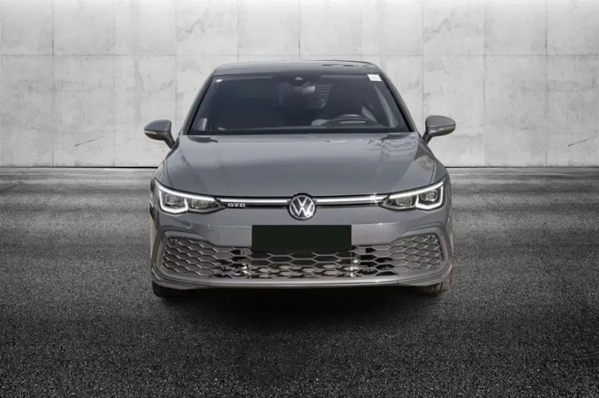 Usata VW Golf VIII GTD 200 CV (147 kW) 2022 Grigio Monovolume