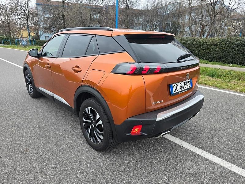 Usata Peugeot 2008 GTi 130 CV (95 kW) 2022 Arancione SUV