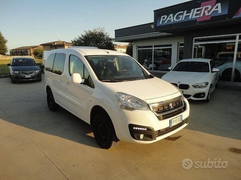 Bianco Usata 2018 Peugeot Partner Tepee Active Monovolume | 11.400 € (Buon prezzo) - Immagine 1/4