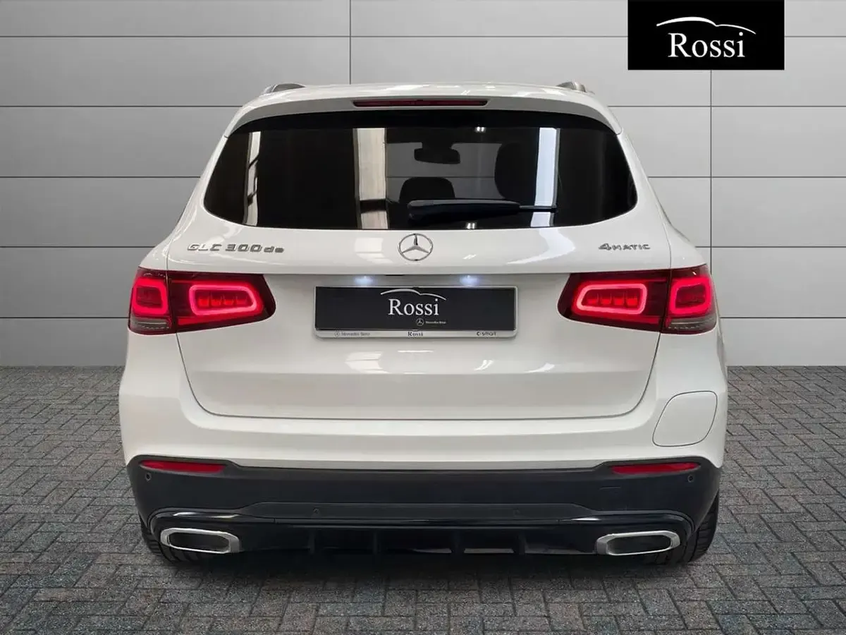 Usata Mercedes GLC300e Premium Plus 194 CV (142 kW) 2021 Bianco SUV