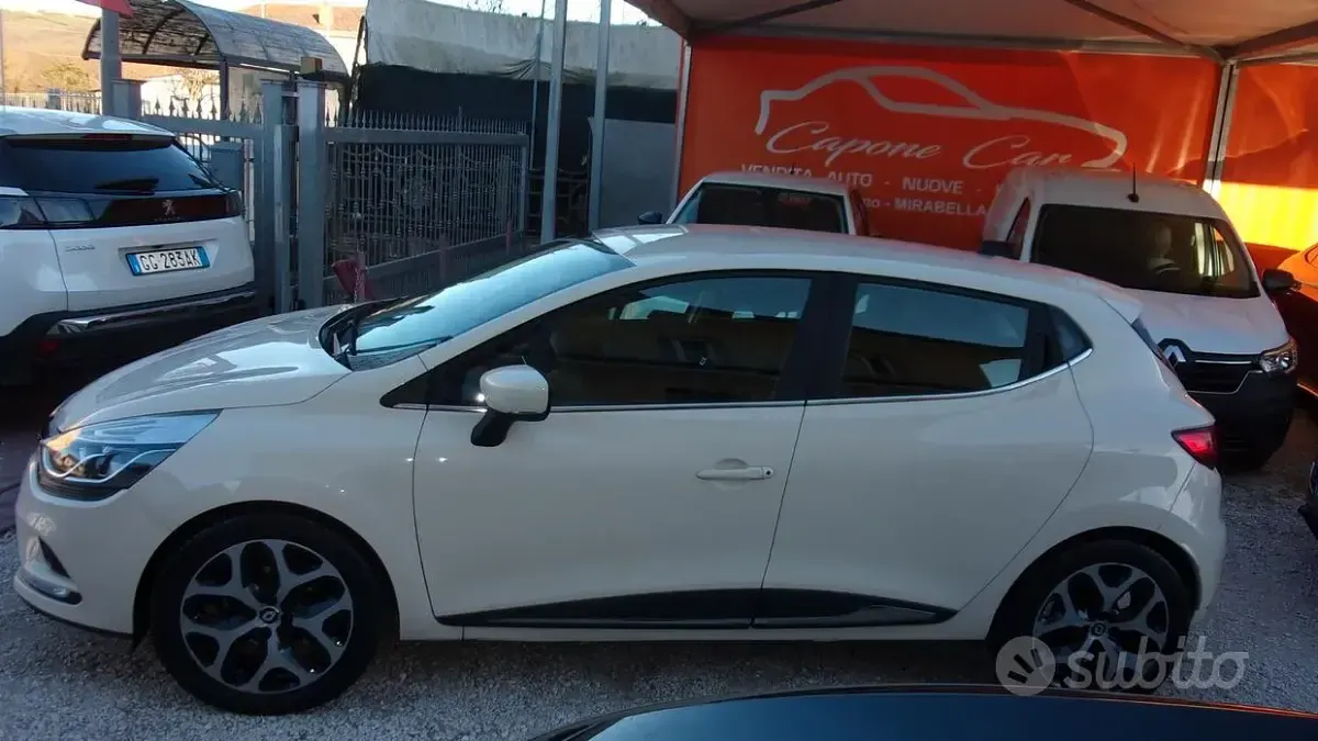 Second-hand Renault Clio IV Zen 75 CP (55 kW) 2017 Bej Berlinǎ
