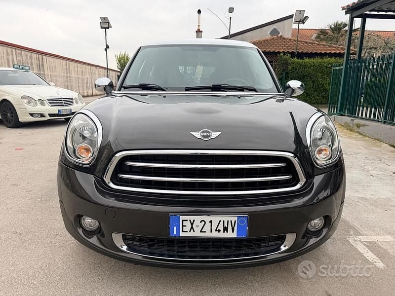 Usata Mini Cooper D Paceman 111 CV (81 kW) 2015 Marrone SUV