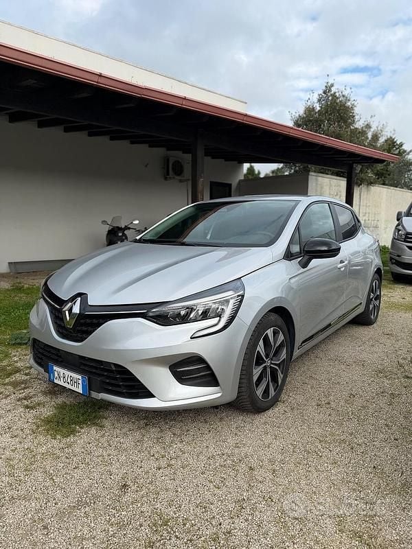 Usata Renault Clio V Evolution 100 CV (73 kW) 2023 Grigio Berlina