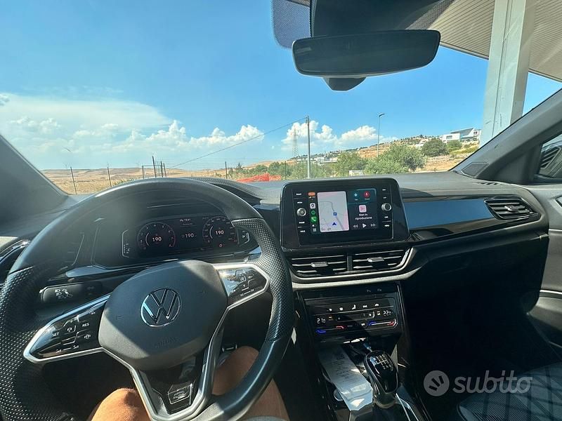 Usata VW T-Roc R-line 110 CV (80 kW) 2023 Grigio SUV