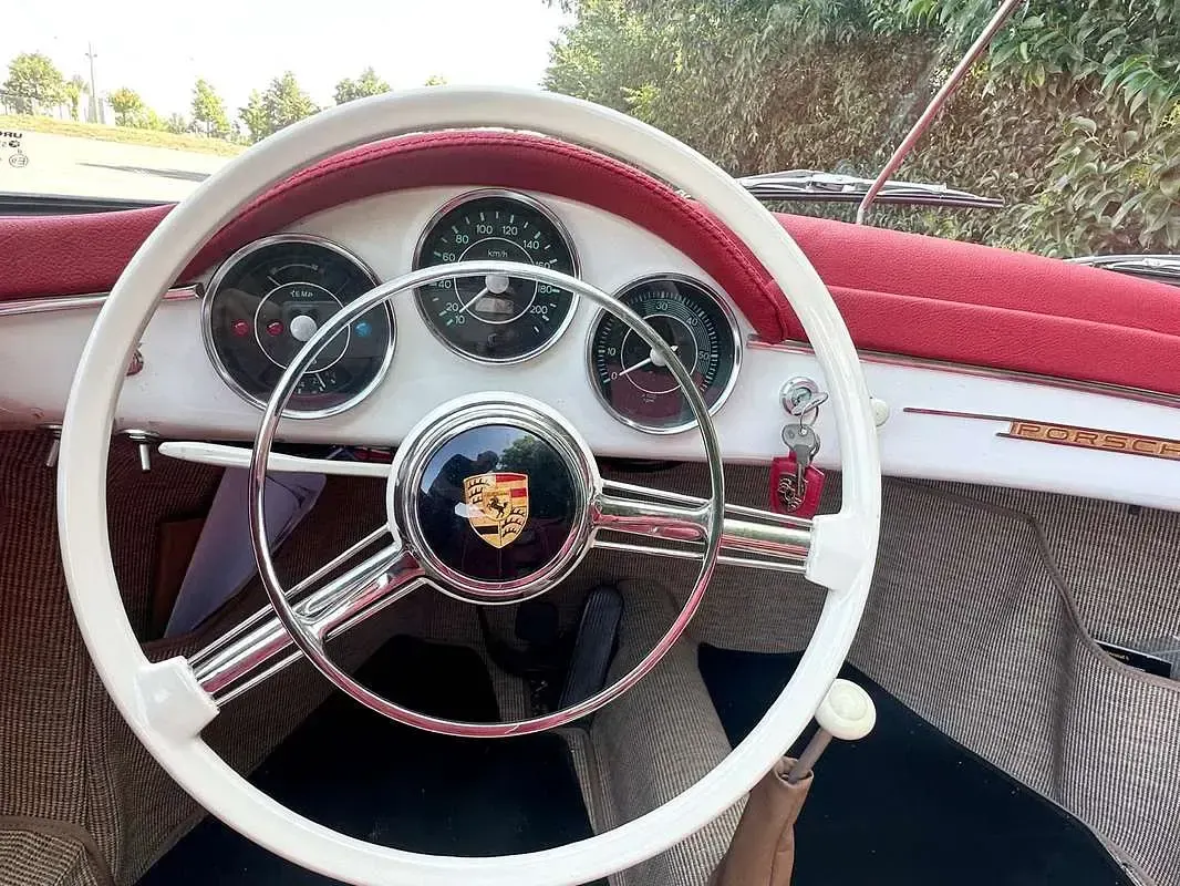 Usata Porsche 356 75 CV (55 kW) 1975 Bianco Cabrio