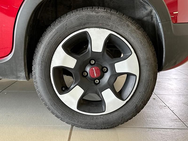 Usata Fiat Panda Cross Cross 70 CV (51 kW) 2024 Rosso Utilitaria