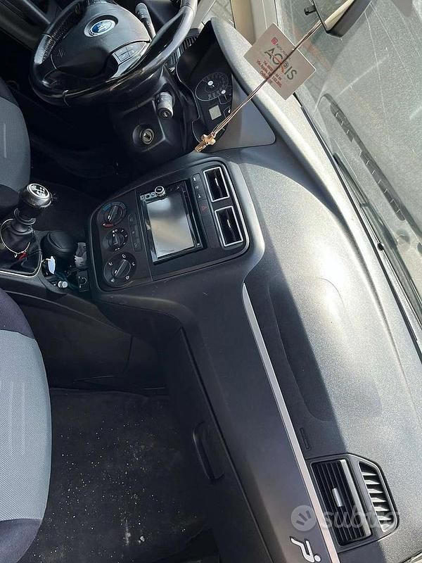 Usata Fiat Grande Punto 65 CV (47 kW) 2007 Nero Utilitaria