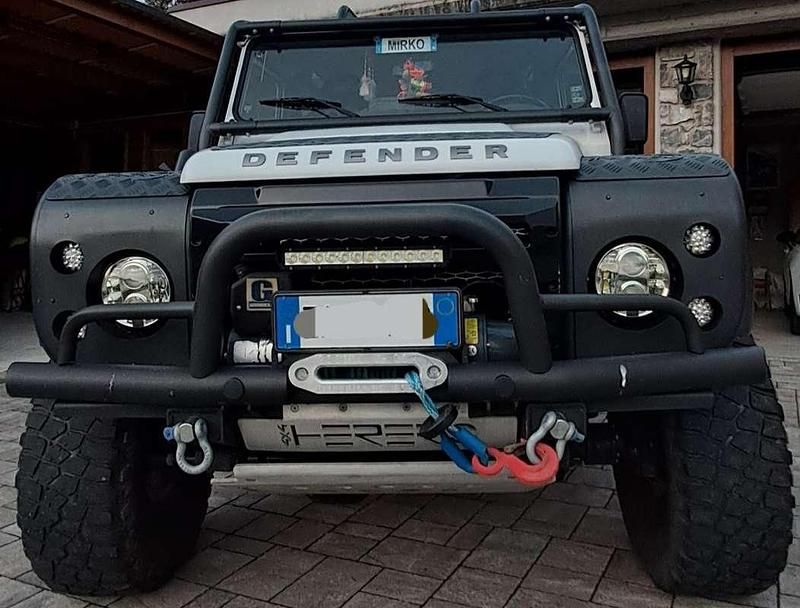 Usata Land Rover Defender 122 CV (89 kW) 2015 SUV