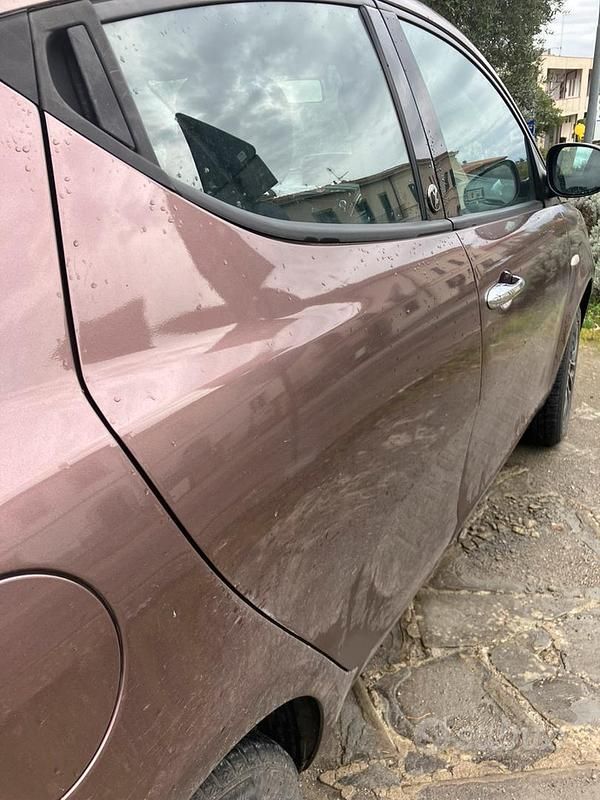 Usata Lancia Ypsilon 85 CV (62 kW) 2015 Utilitaria