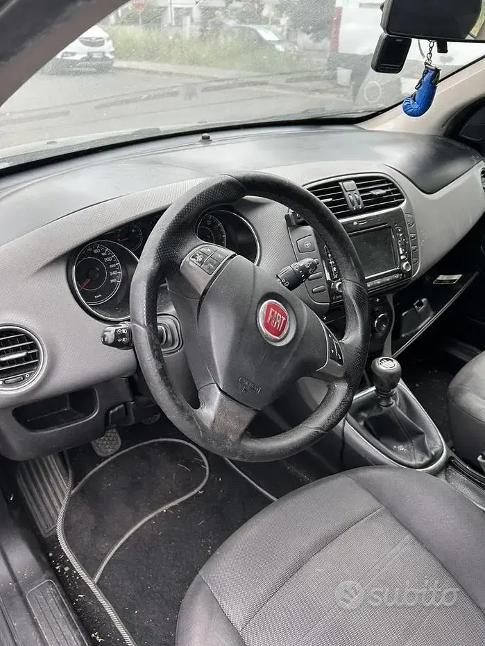 Usata Fiat Bravo 90 CV (66 kW) 2011 Grigio Utilitaria